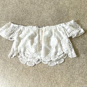 White Lace cropped off shoulder size M